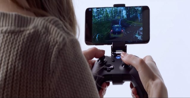 phil spencer looking for companies that can create games for more than one device