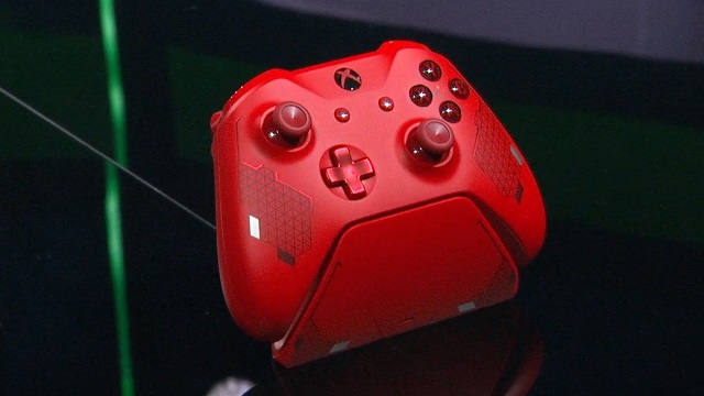 Xbox One sport red controller