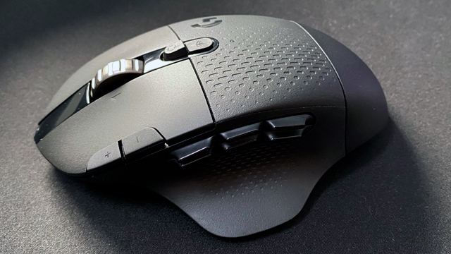 Logitech G604 Lightspeed Review