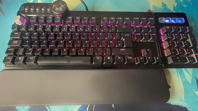mountain everest max keyboard review 4