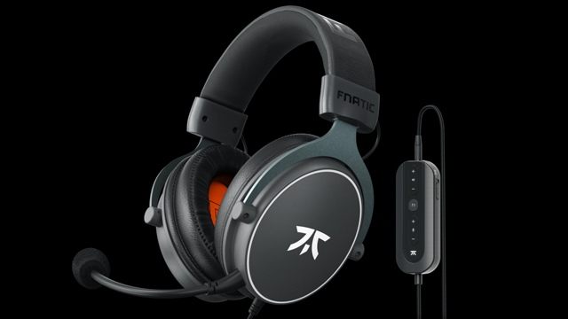 FNATIC GEAR REACT USB WIRED GAMING HEADSET WITH MICROPHONE