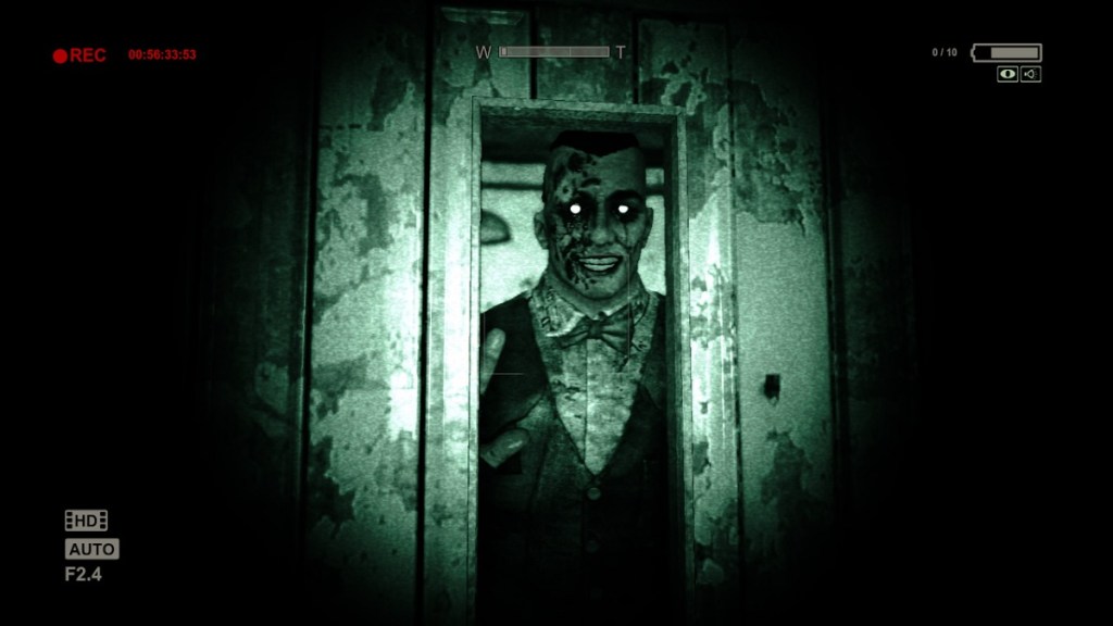 Scariest games to play with your friends!!  Scary games to play, Scary  games, Scary horror games