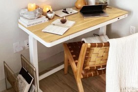 FlexiSpot Comhar EW8M Standing Desk Review