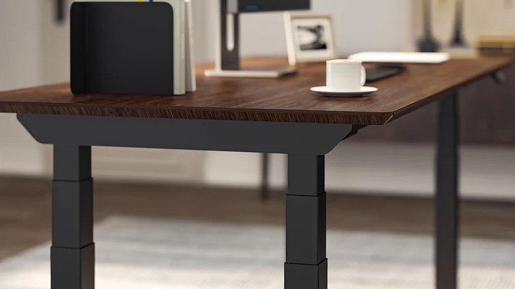 FlexiSpot E7Q Odin Desk Review