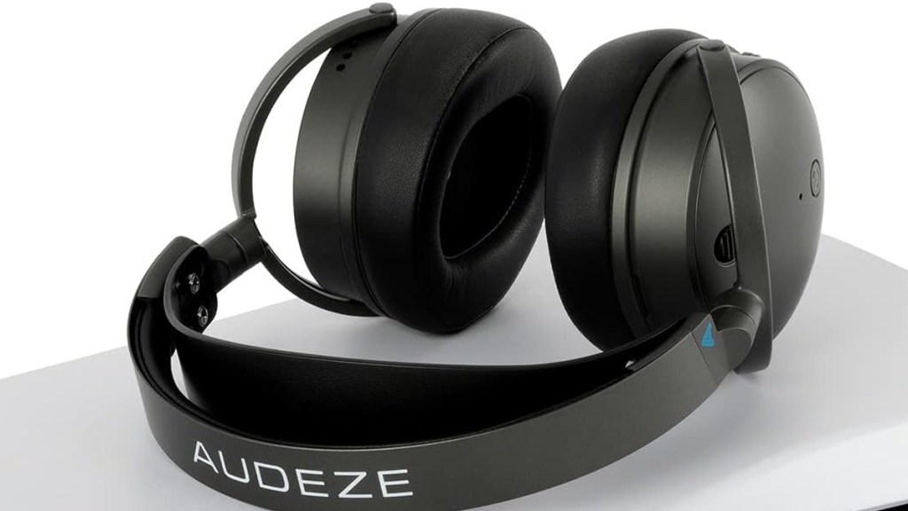 Audeze Maxwell review (Xbox & PC): Incredible sound and all the right  pieces, but not quite perfectly put together