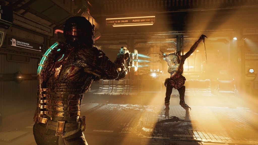 Dead Space remake: Isaac Clarke firing at an advancing Necromorph.