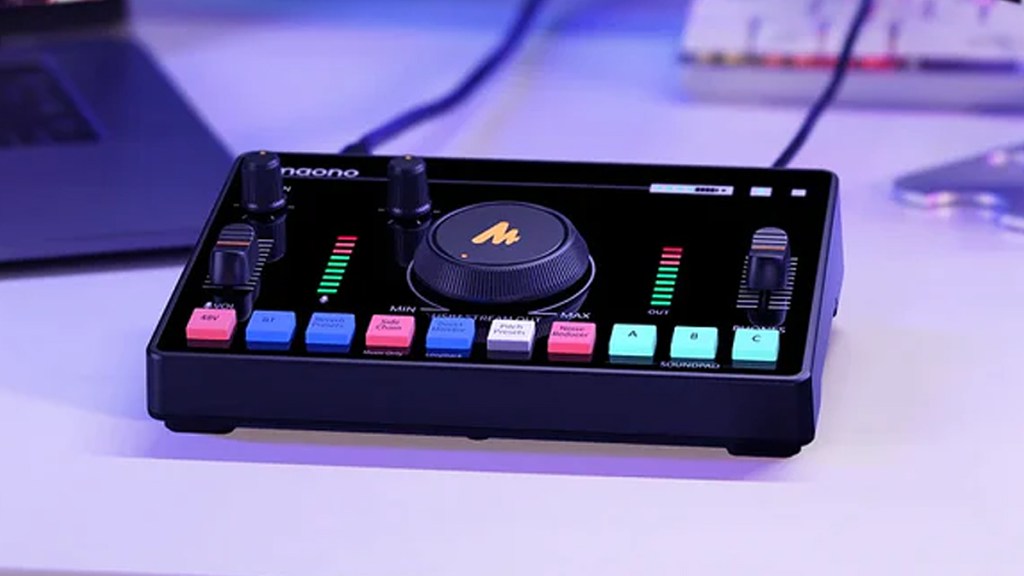 Maonocaster C2 NEO Streaming Mixer Review
