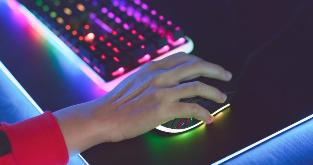 Teclado e mouse RGB