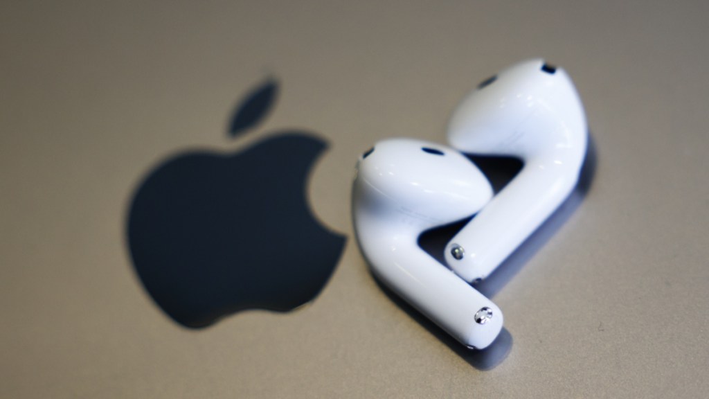 New iPhone Game Is Controlled by Apple AirPods