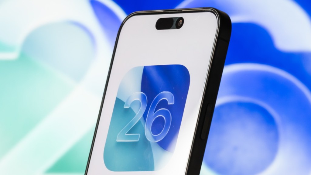 iPhone Users Want To Go Back to iOS 18 Amid New 26 Update Release