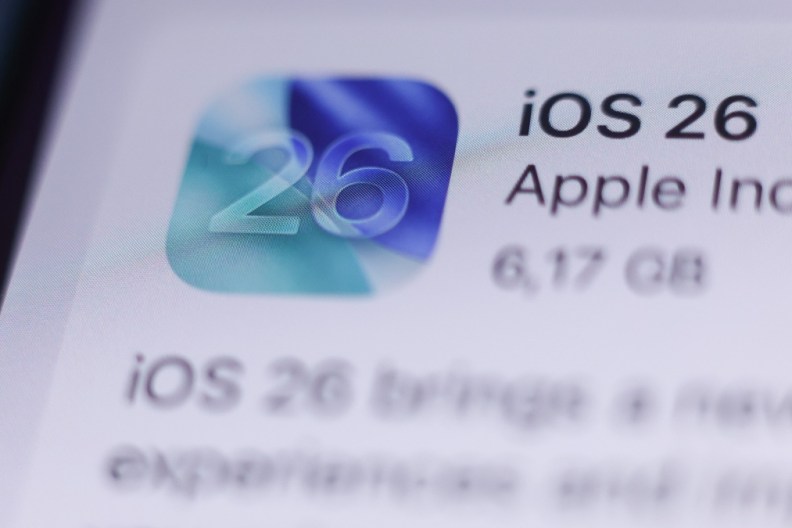 'iOS 26.1 Beta 2' Trends As Apple Reveals New Features