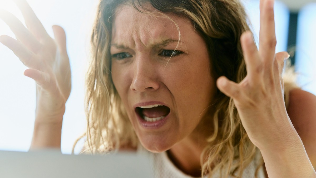 Internet Rage Inspires Oxford Word of the Year 2025 - GameRevolution