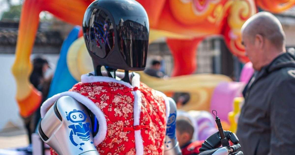 Kung-Fu Robots Are Taking the Internet by Storm on Chinese New Year