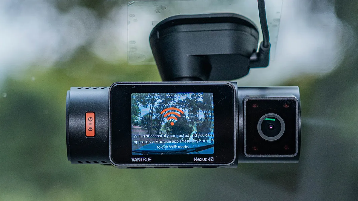 新品未使用 Vantrue Nexus 4S 前後3カメラ STARVIS 2 Vantrue Nexus 4S 3-Channel Dash Cam Review - GameRevolution