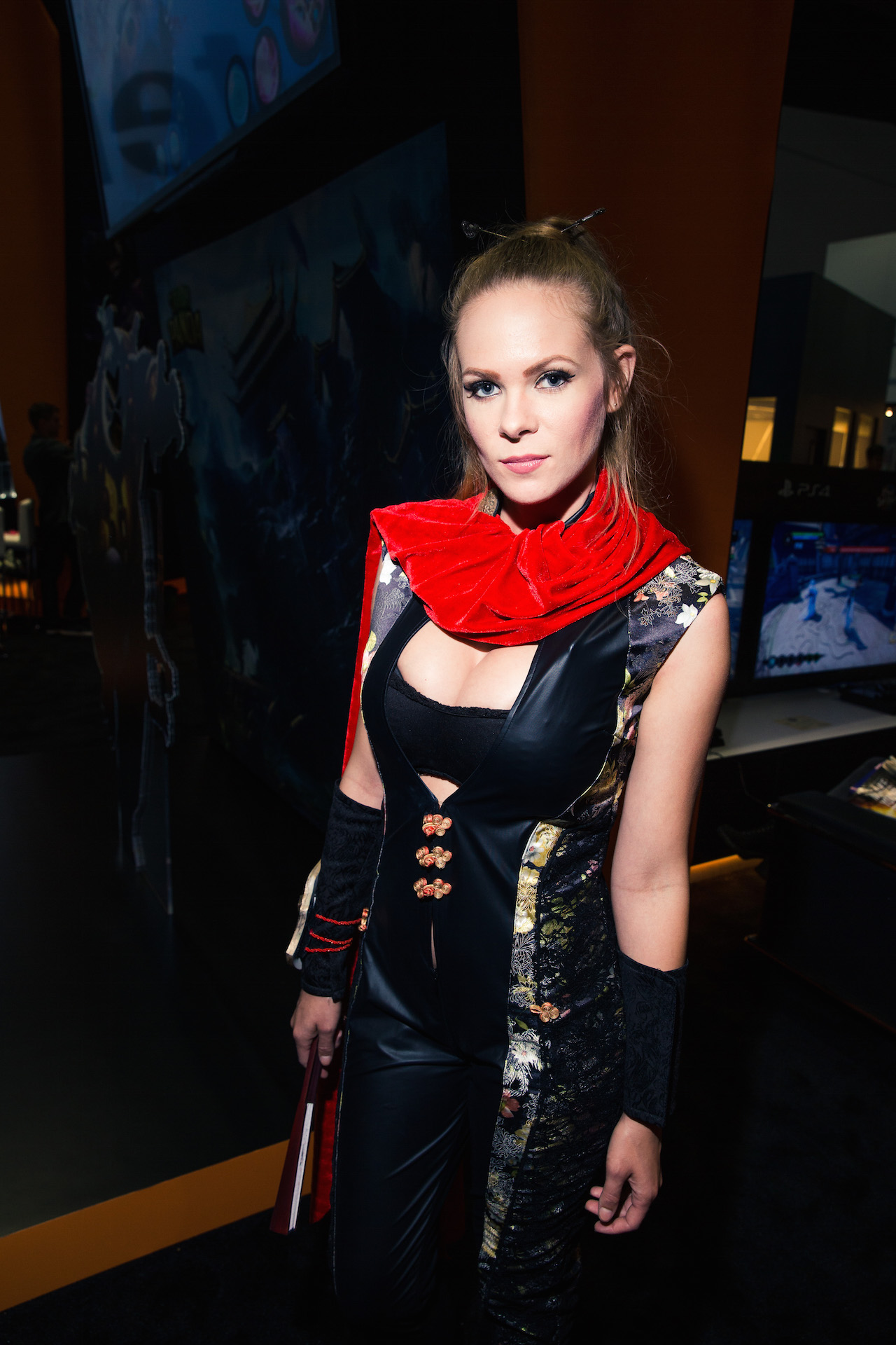 E3 2015 Cosplay and Booth Babe Photo Gallery #17